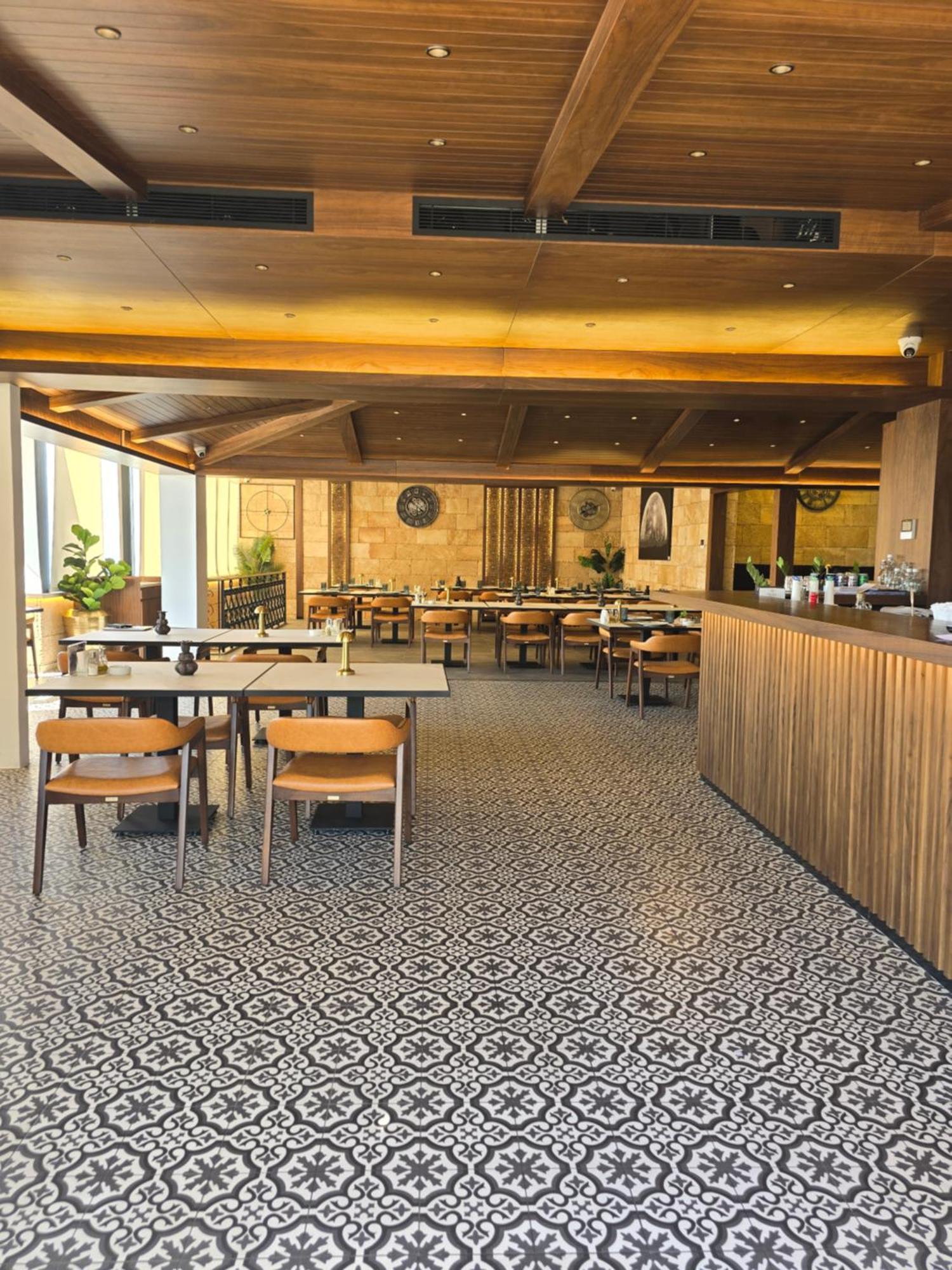 Maximus Hotel Byblos Esterno foto